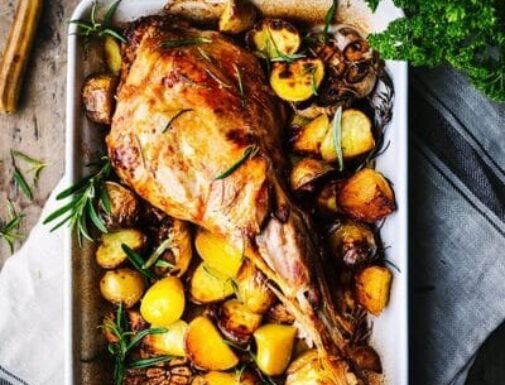 Cordero halal entero al horno